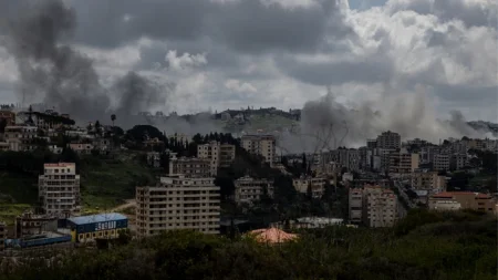 Премьер Пакистана сообщил о нарушении перемирия в нескольких местах на Ближнем Востоке