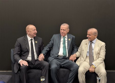 Bстреча лидеров Азербайджана, Турции и Пакистана
