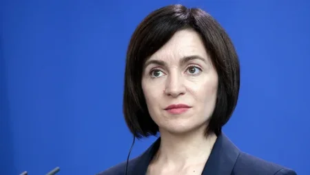 Оппозиция обвинила Санду в госизмене