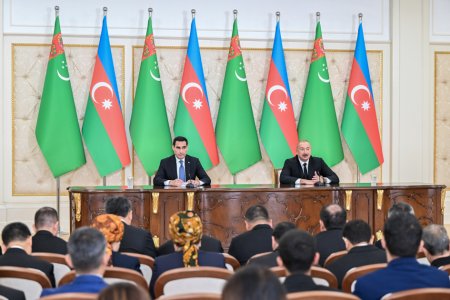 Президенты Азербайджана и Туркменистана выступили с заявлениями для прессы