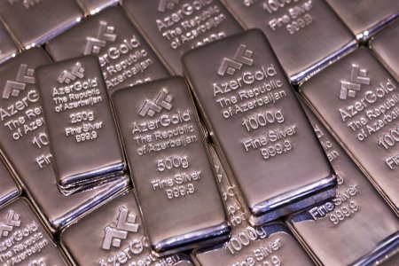 AzerGold стал продавать серебряные слитки на местном рынке