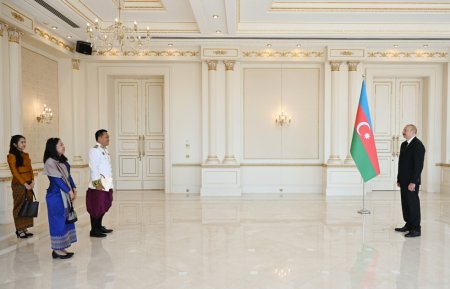 Президент Ильхам Алиев принял верительные грамоты новоназначенных послов