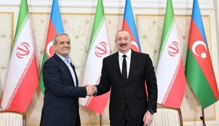 Президент Ильхам Алиев поблагодарил Президента Ирана за добрые слова об Азербайджане