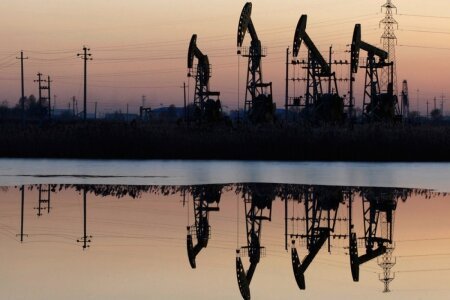 Цена на азербайджанскую нефть упала ниже $117