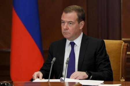 Медведев составил список "плевков в лицо" Трампу со стороны Зеленского