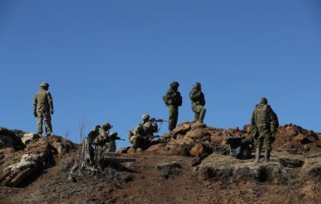 Эстония активно перебрасывает войска к российской границе