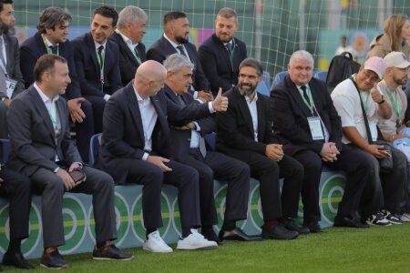 В первый игровой день чемпионата мира и фестиваля FIFA U-15 официальные лица посетили Говсанский спортивный комплекс